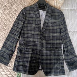 BANANA REPUBLIC Tailor fit plaid suit jacket size 40R